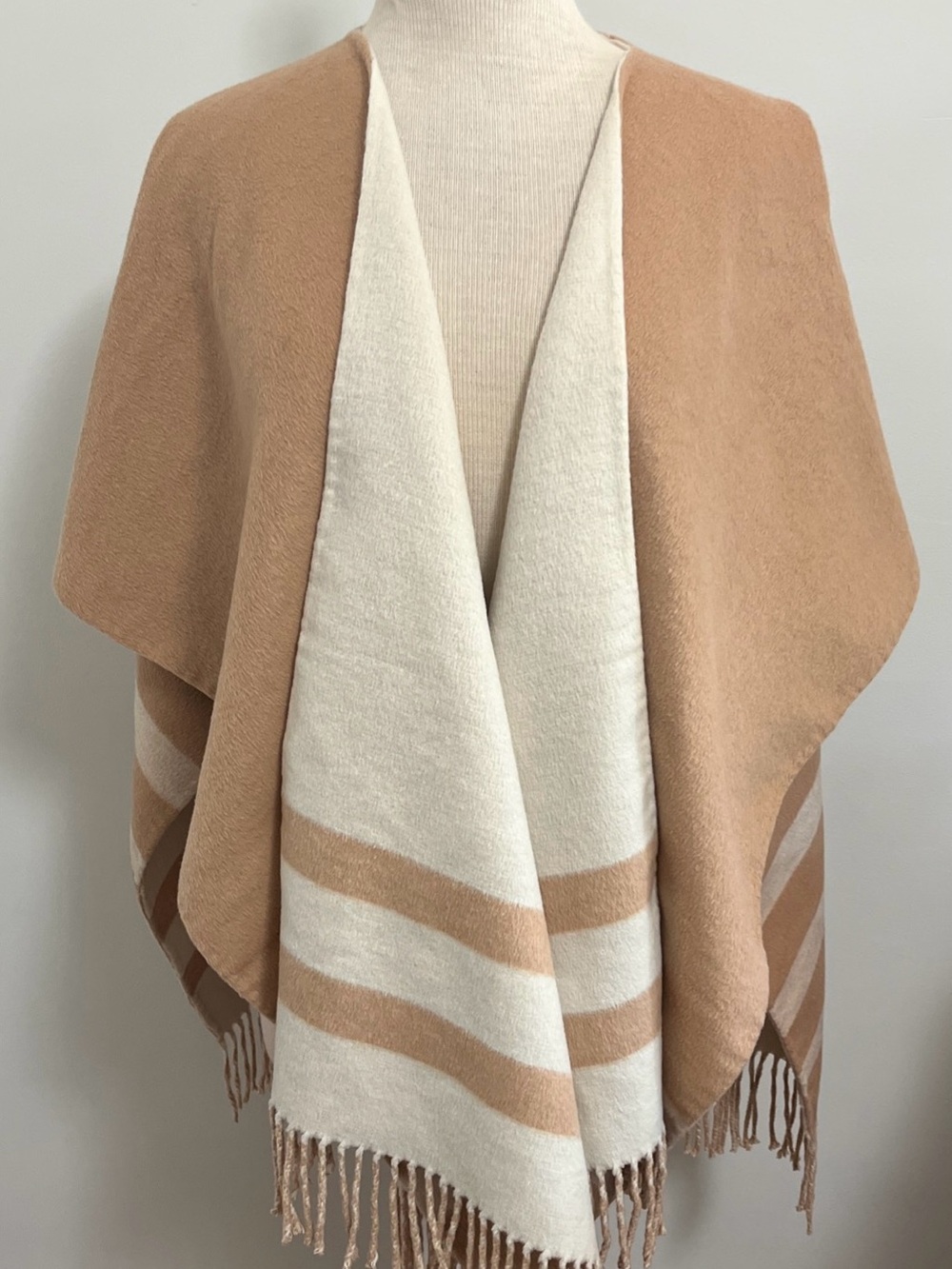Talbots Reversible Double Face Ruana Wrap - Picture 3 of 5